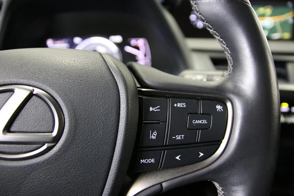 Lexus UX - Afbeelding 24 van 30