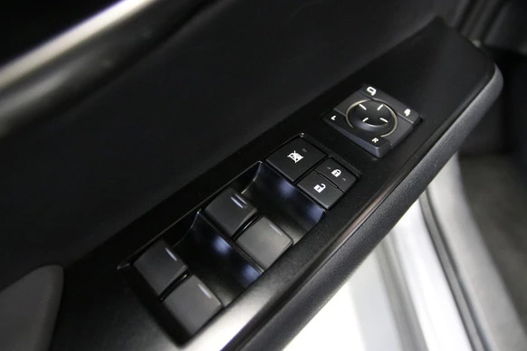 Lexus UX - Afbeelding 26 van 30