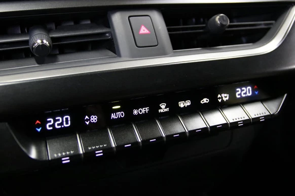 Lexus UX - Afbeelding 28 van 30