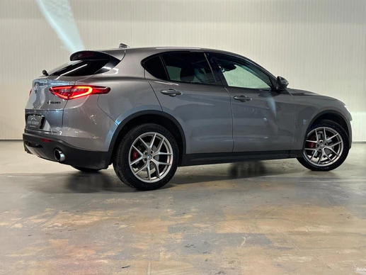 Alfa Romeo Stelvio - Afbeelding 23 van 25