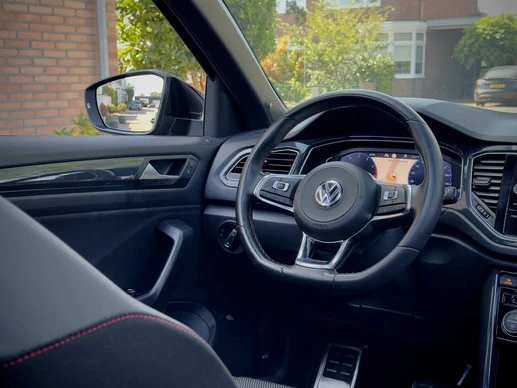 Volkswagen T-Roc - Afbeelding 29 van 30