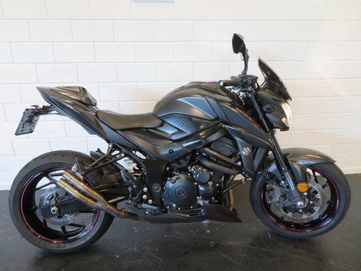 Suzuki GSX - Afbeelding 1 van 13