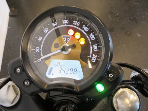 Triumph Bonneville - Afbeelding 6 van 13