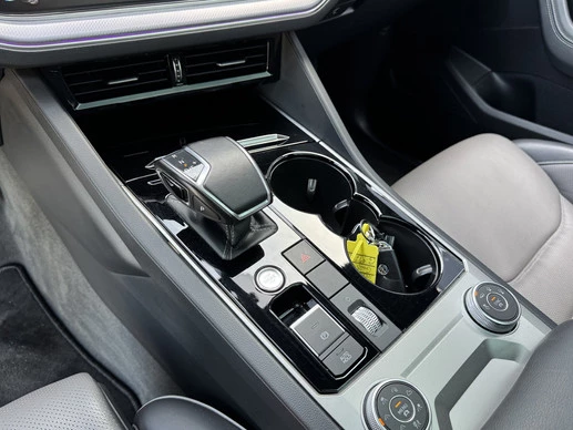 Volkswagen Touareg - Afbeelding 14 van 30