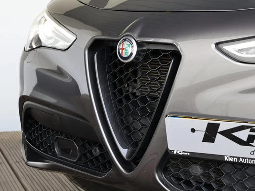 Alfa Romeo Stelvio - Afbeelding 25 van 30