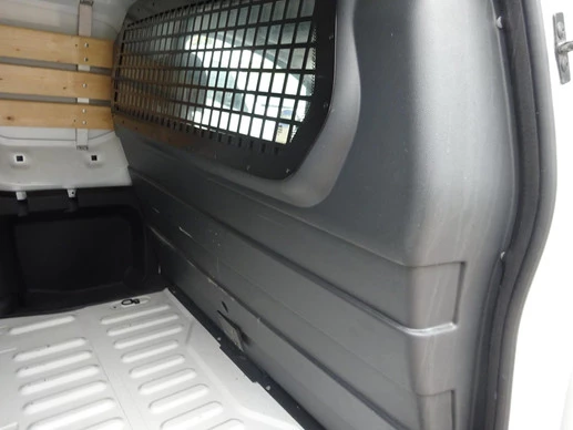 Peugeot Partner - Afbeelding 27 van 30