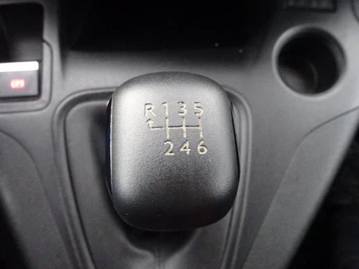 Peugeot Partner - Afbeelding 23 van 30