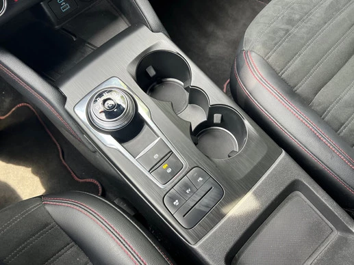 Ford Kuga - Afbeelding 25 van 28
