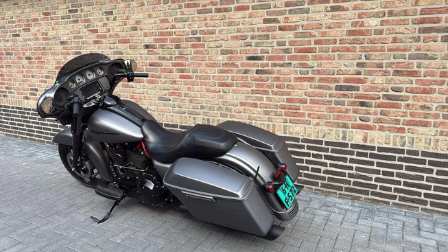 Harley-Davidson Street Glide - Afbeelding 4 van 20
