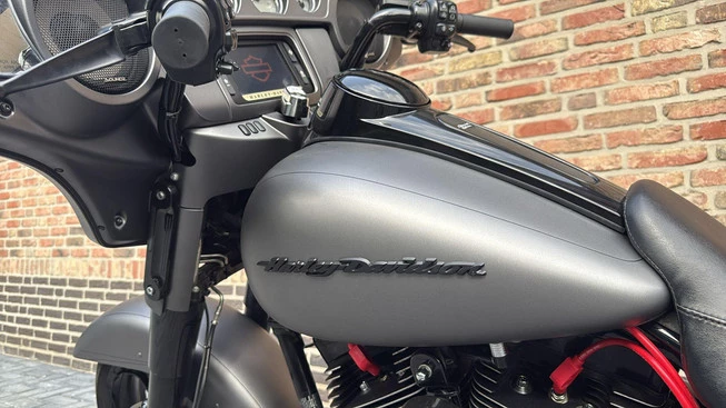 Harley-Davidson Street Glide - Afbeelding 11 van 20