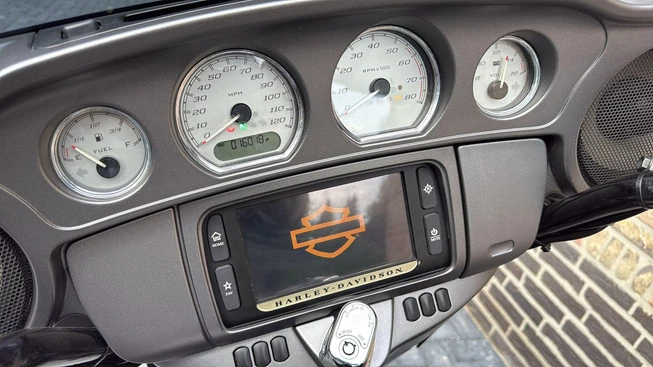 Harley-Davidson Street Glide - Afbeelding 18 van 20