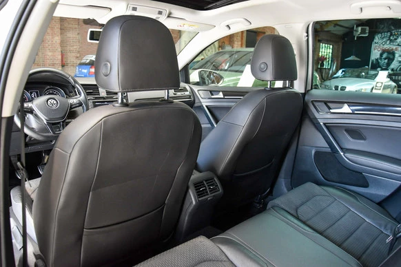 Volkswagen Golf - Afbeelding 15 van 30