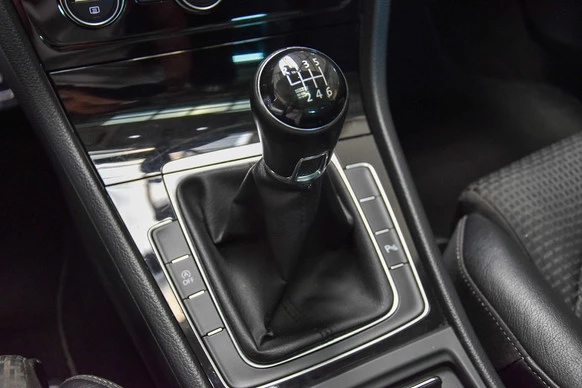 Volkswagen Golf - Afbeelding 19 van 30