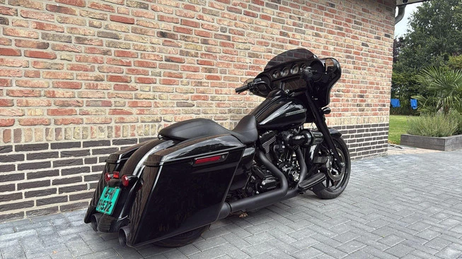 Harley-Davidson Street Glide - Afbeelding 6 van 18