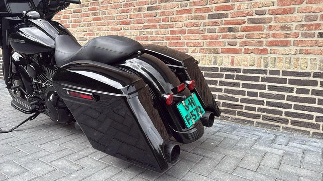 Harley-Davidson Street Glide - Afbeelding 9 van 18