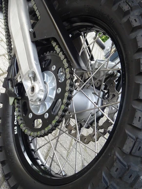 Husqvarna 701 Enduro - Afbeelding 14 van 16