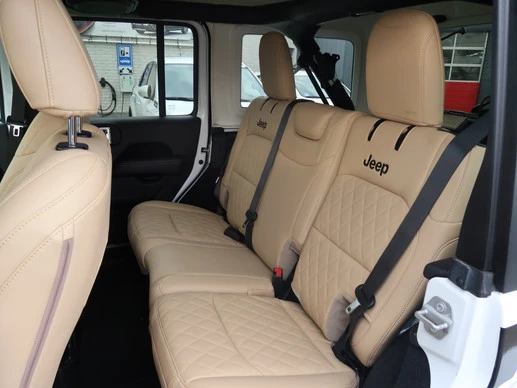 Jeep Wrangler - Afbeelding 21 van 30
