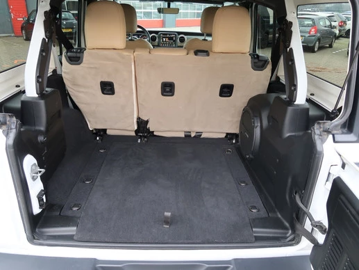 Jeep Wrangler - Afbeelding 28 van 30