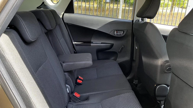 Toyota Verso-S - Afbeelding 27 van 30