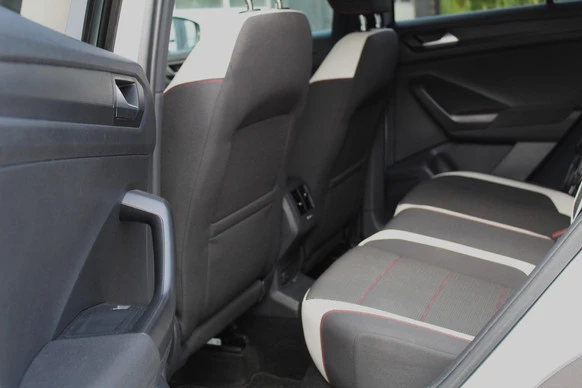 Volkswagen T-Roc - Afbeelding 18 van 21