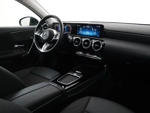 Mercedes-Benz A-Klasse - Afbeelding 2 van 30