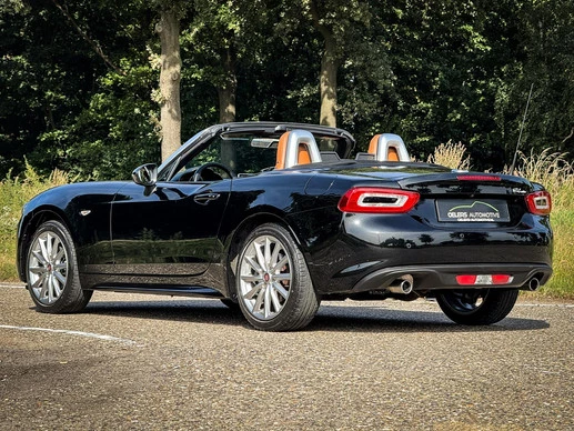 Fiat 124 Spider - Afbeelding 2 van 30