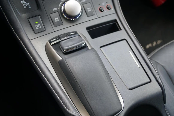 Lexus CT - Afbeelding 20 van 30