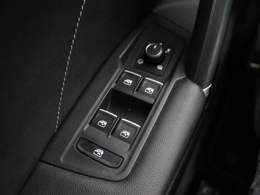 Volkswagen Tiguan - Afbeelding 15 van 30