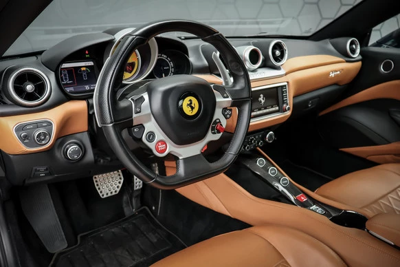 Ferrari California - Afbeelding 3 van 30