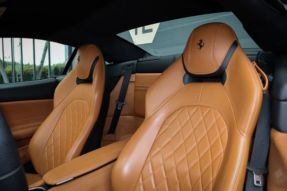 Ferrari California - Afbeelding 4 van 30