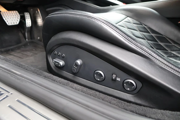 Ferrari California - Afbeelding 8 van 30