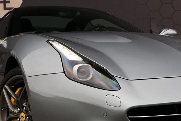 Ferrari California - Afbeelding 17 van 30