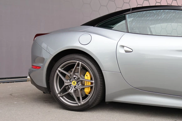 Ferrari California - Afbeelding 25 van 30