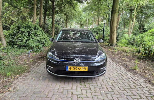 Volkswagen e-Golf - Afbeelding 1 van 14