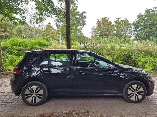 Volkswagen e-Golf - Afbeelding 7 van 14