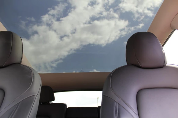 Tesla Model Y - Afbeelding 11 van 20
