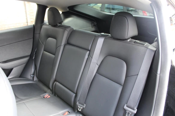Tesla Model Y - Afbeelding 18 van 20