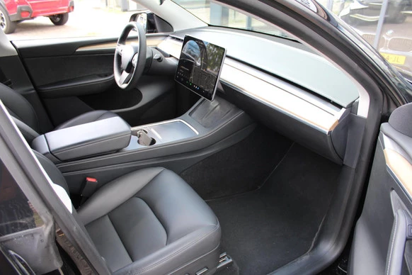Tesla Model Y - Afbeelding 19 van 20