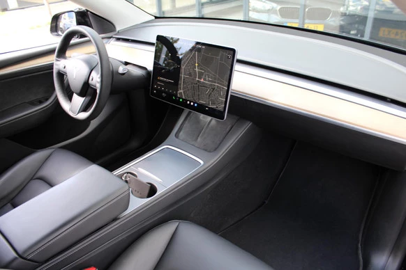 Tesla Model Y - Afbeelding 20 van 20