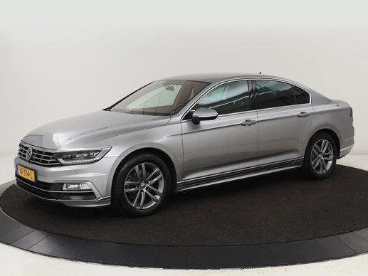 Volkswagen Passat - Afbeelding 1 van 30