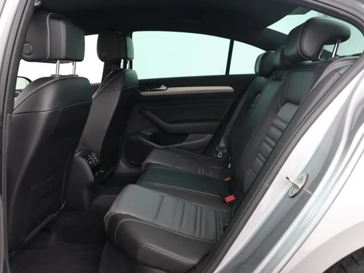 Volkswagen Passat - Afbeelding 7 van 30