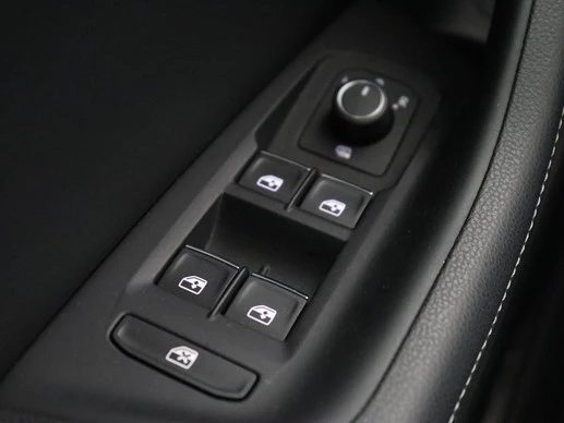 Volkswagen Passat - Afbeelding 17 van 30