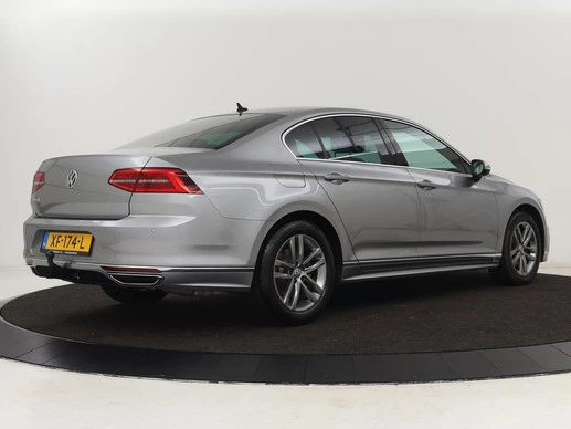 Volkswagen Passat - Afbeelding 25 van 30