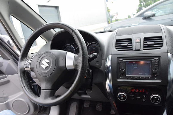 Suzuki SX4 - Afbeelding 22 van 30