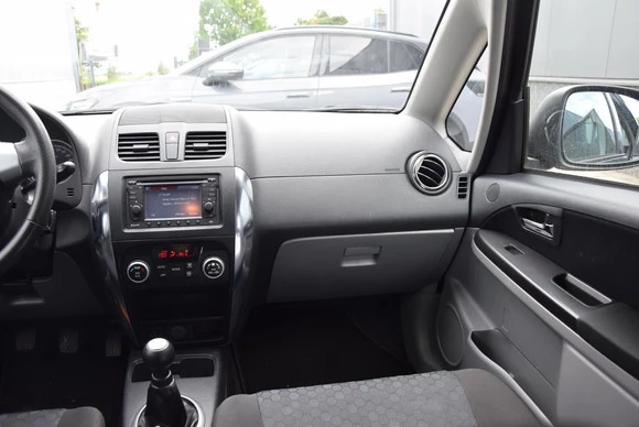 Suzuki SX4 - Afbeelding 26 van 30