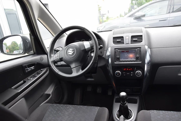 Suzuki SX4 - Afbeelding 27 van 30