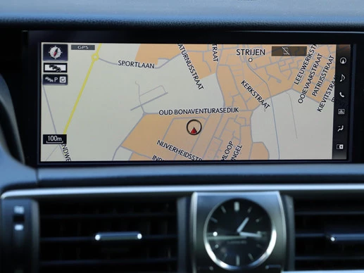 Lexus IS - Afbeelding 17 van 30