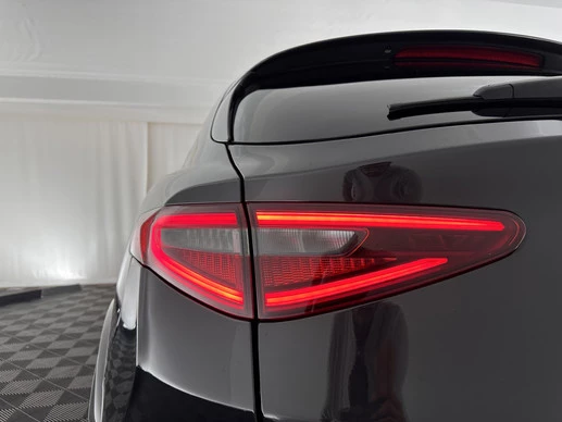 Alfa Romeo Stelvio - Afbeelding 27 van 30