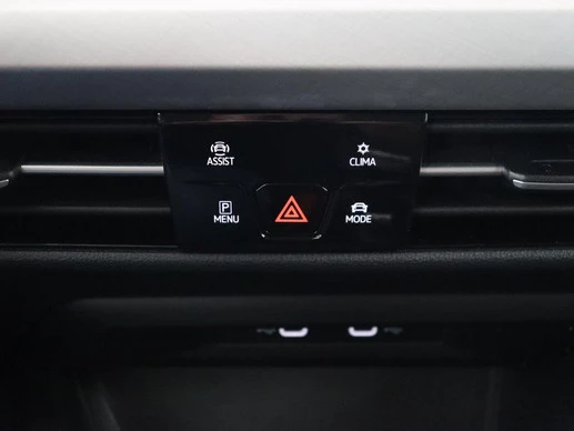 Volkswagen Golf - Afbeelding 16 van 30