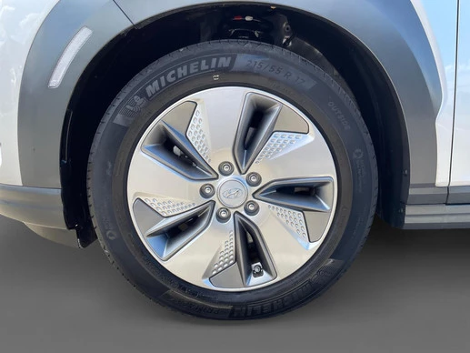 Hyundai Kona - Afbeelding 25 van 26